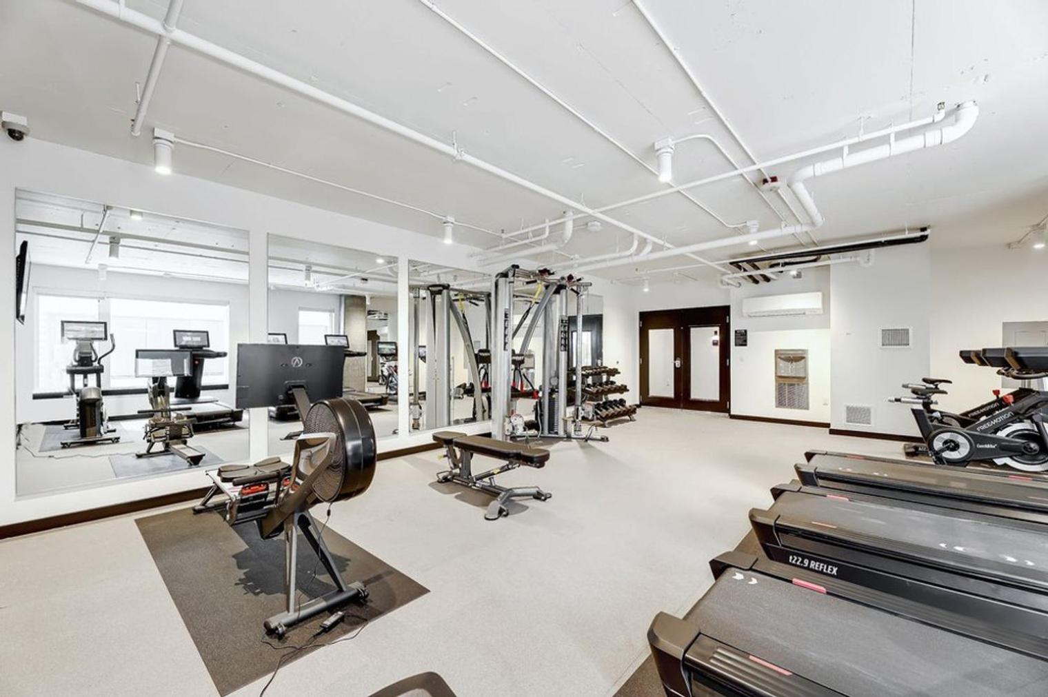 Blueground Dist Gym Yoga Roof Sea-730 Apartment Seattle